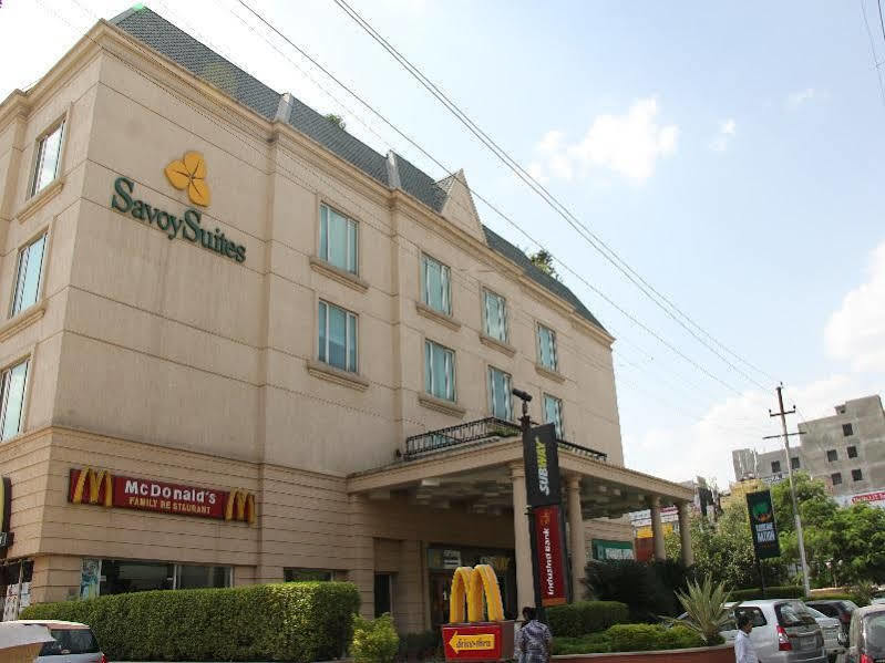 Savoy Suites Noida Exteriér fotografie