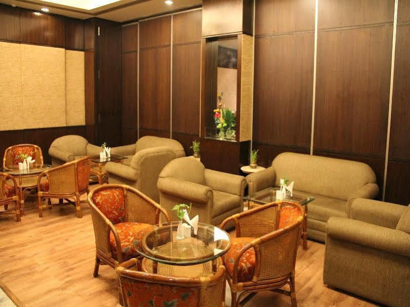 Savoy Suites Noida Exteriér fotografie